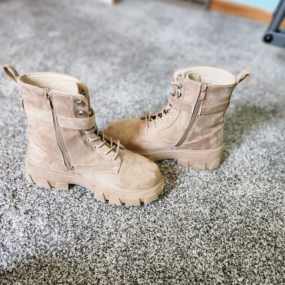 Platform - Picture 4 of 9